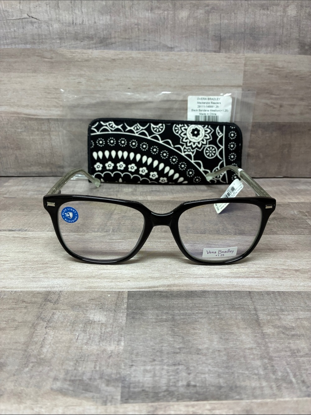 Vera Bradley~Mackenzie Readers~Black Bandana Medallion~Strength +1.25